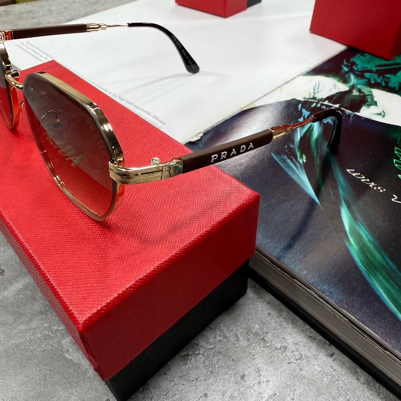 TOP QUALITY PRAD SUNGLASSES 🕶️ WITH FULL PACKAGING ETC jay2707