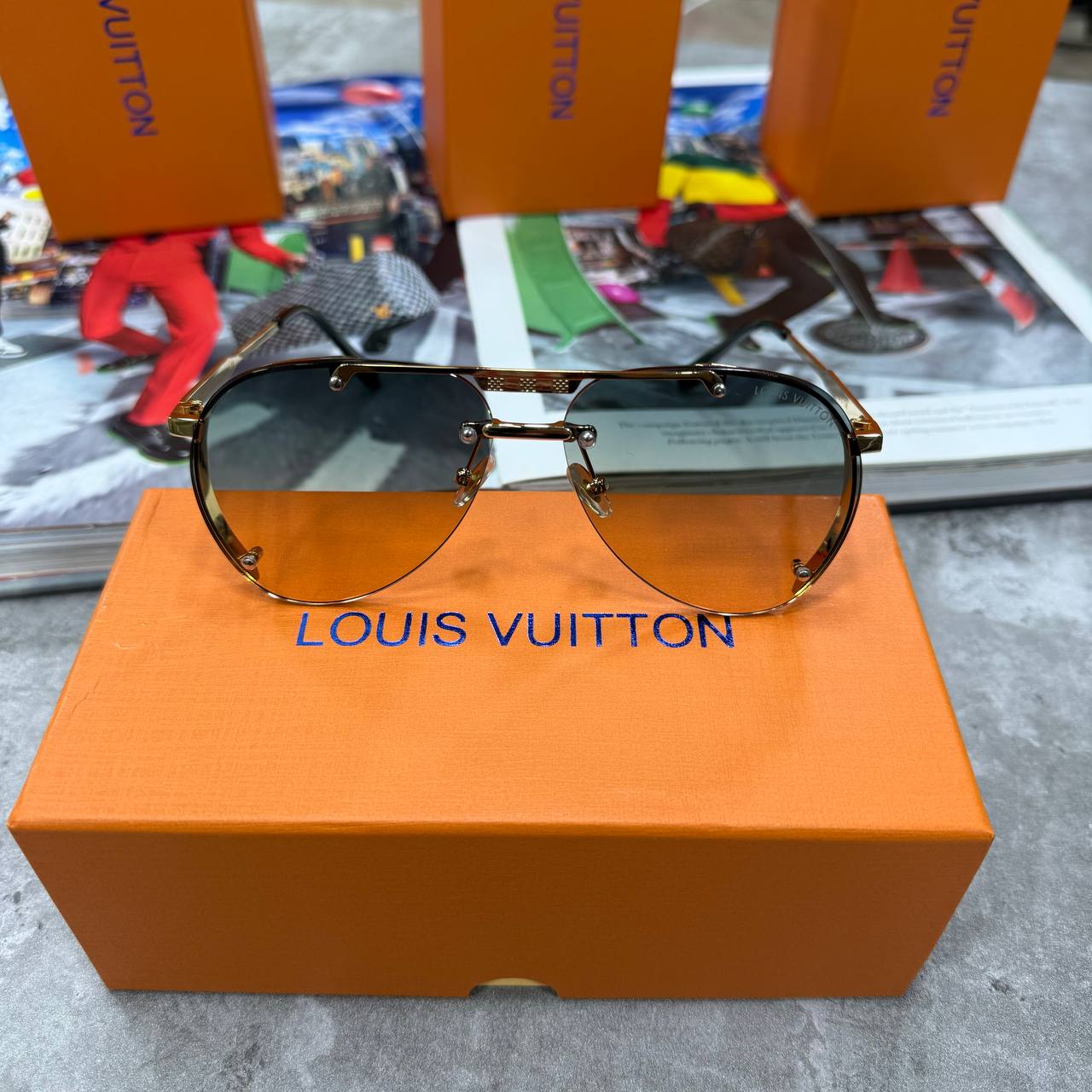 TOP QUALITY LV  SUNGLASSES 🕶️ WITH FULL PACKAGING ETC jay2707