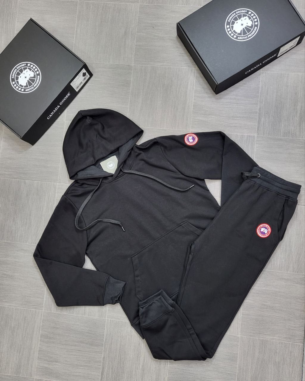 QUALITY CANAD GOOS TRACKSUIT WITH BOX ak2006