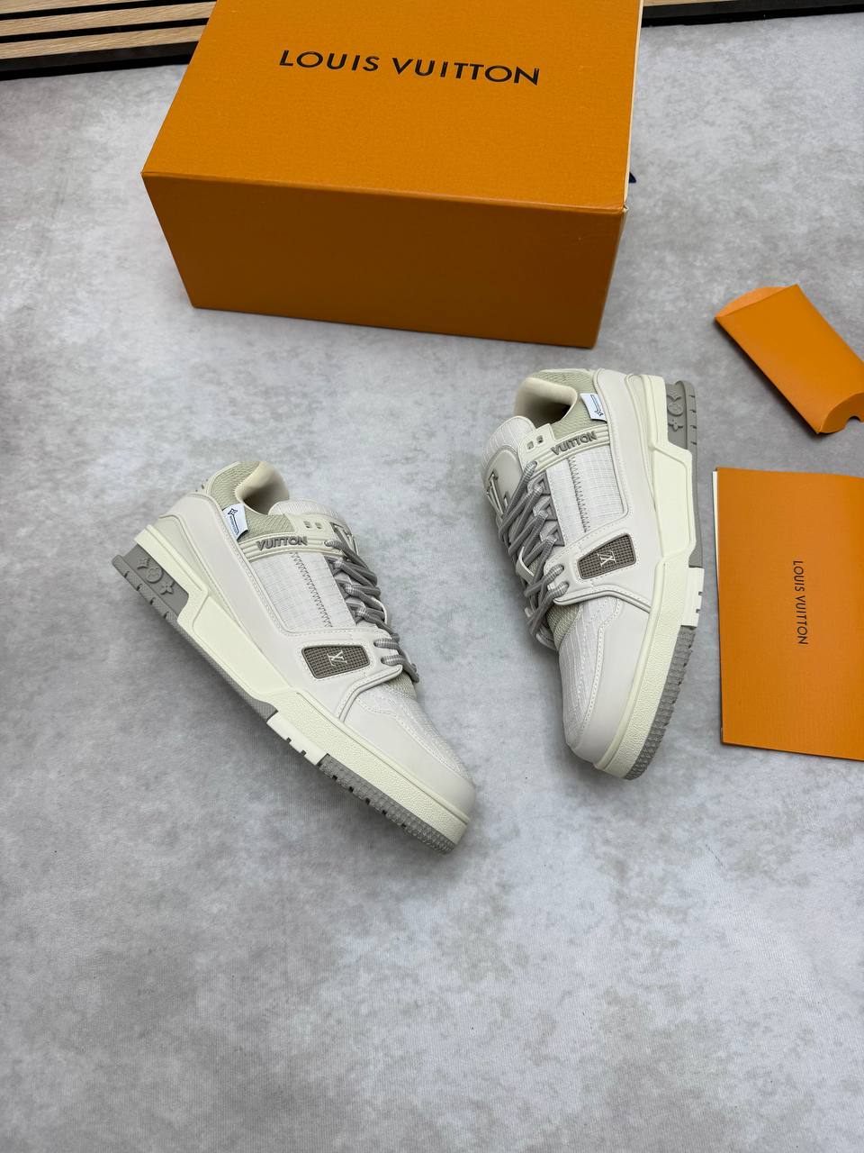 SUPER CLON LV TRAINERS COME WITH BOX ETC am2006