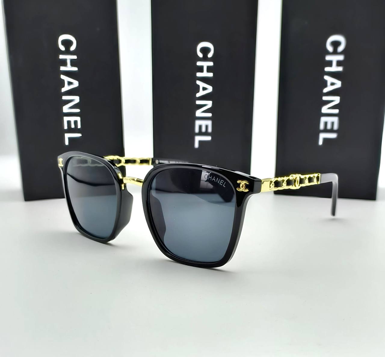Chane shades with box sa2106