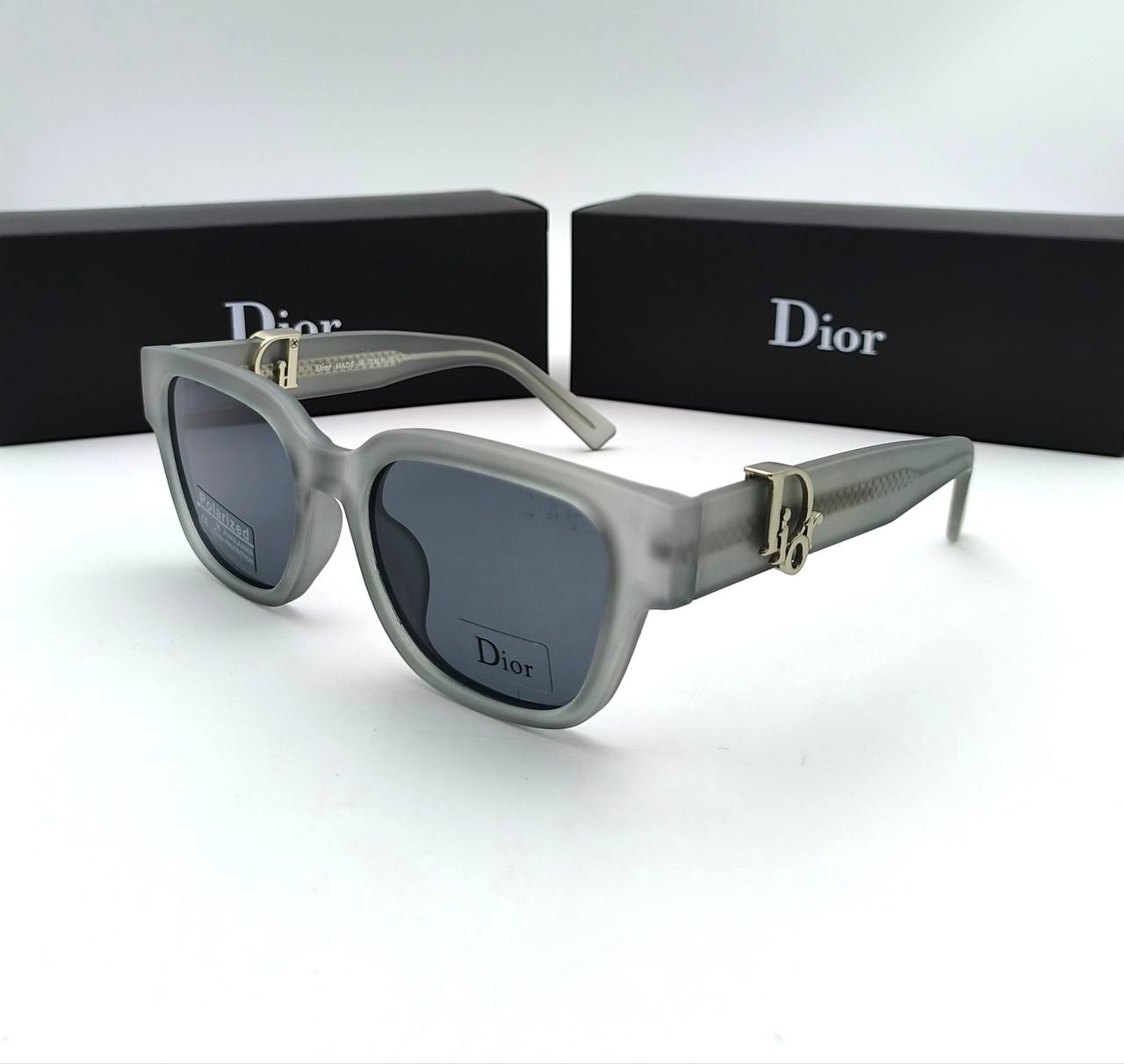 DIO  SUNGLASSES COME WITH BOX ETC am2106