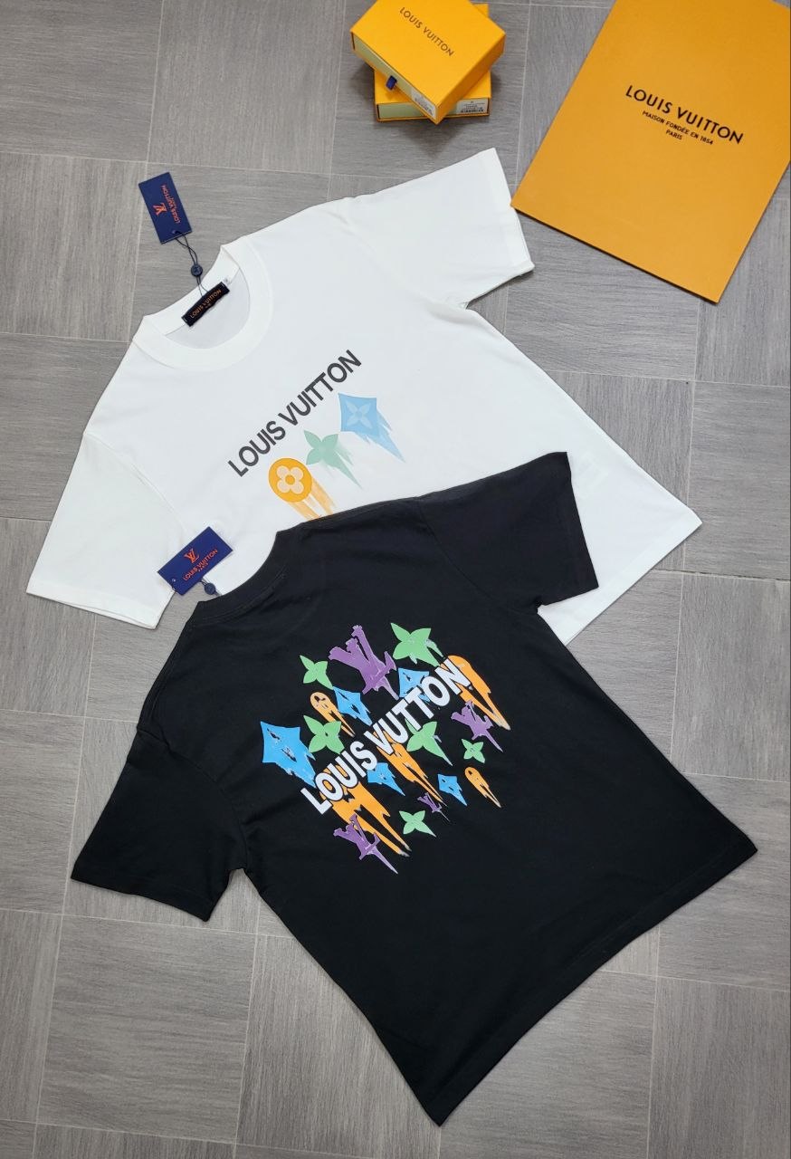 SUPERCL QUALITY LOU VUITN TSHIRT WITH *BAG* ak2306