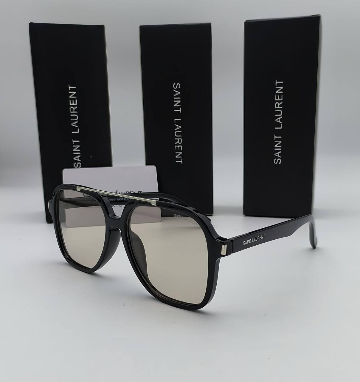 SAIN LAUREN   SUNGLASSES COME WITH BOX ETC am2306
