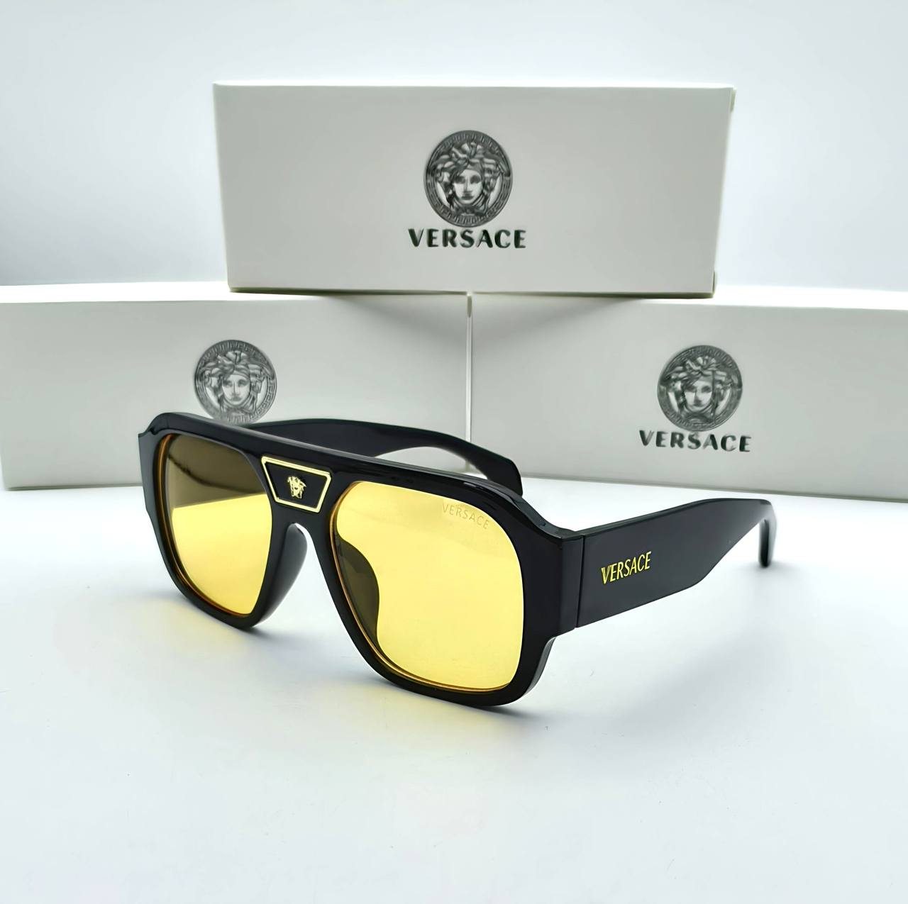 VERSAC SUNGLASSES COME WITH BOX ETC am2306