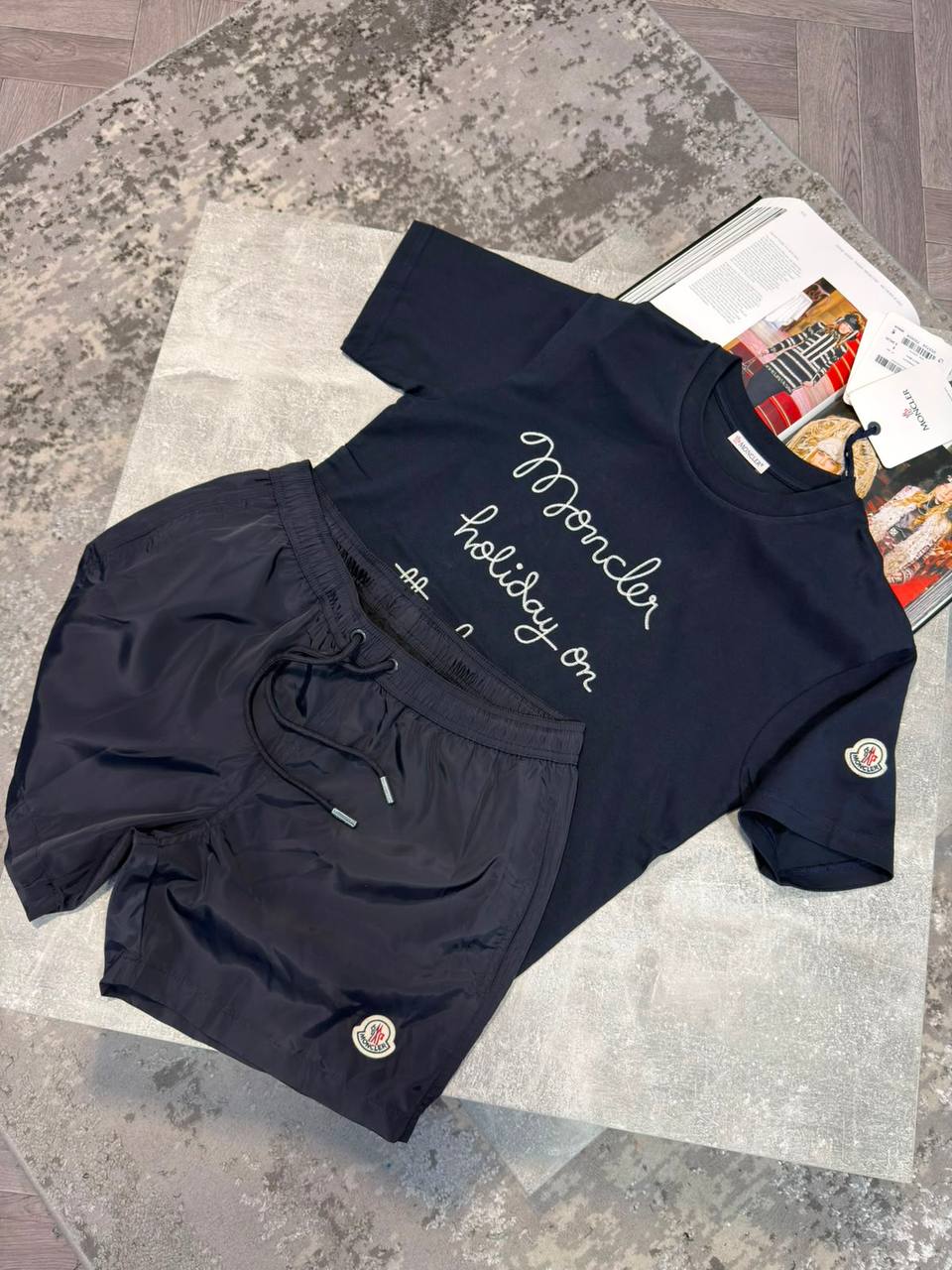 Moncle Shorts Set aj2406
