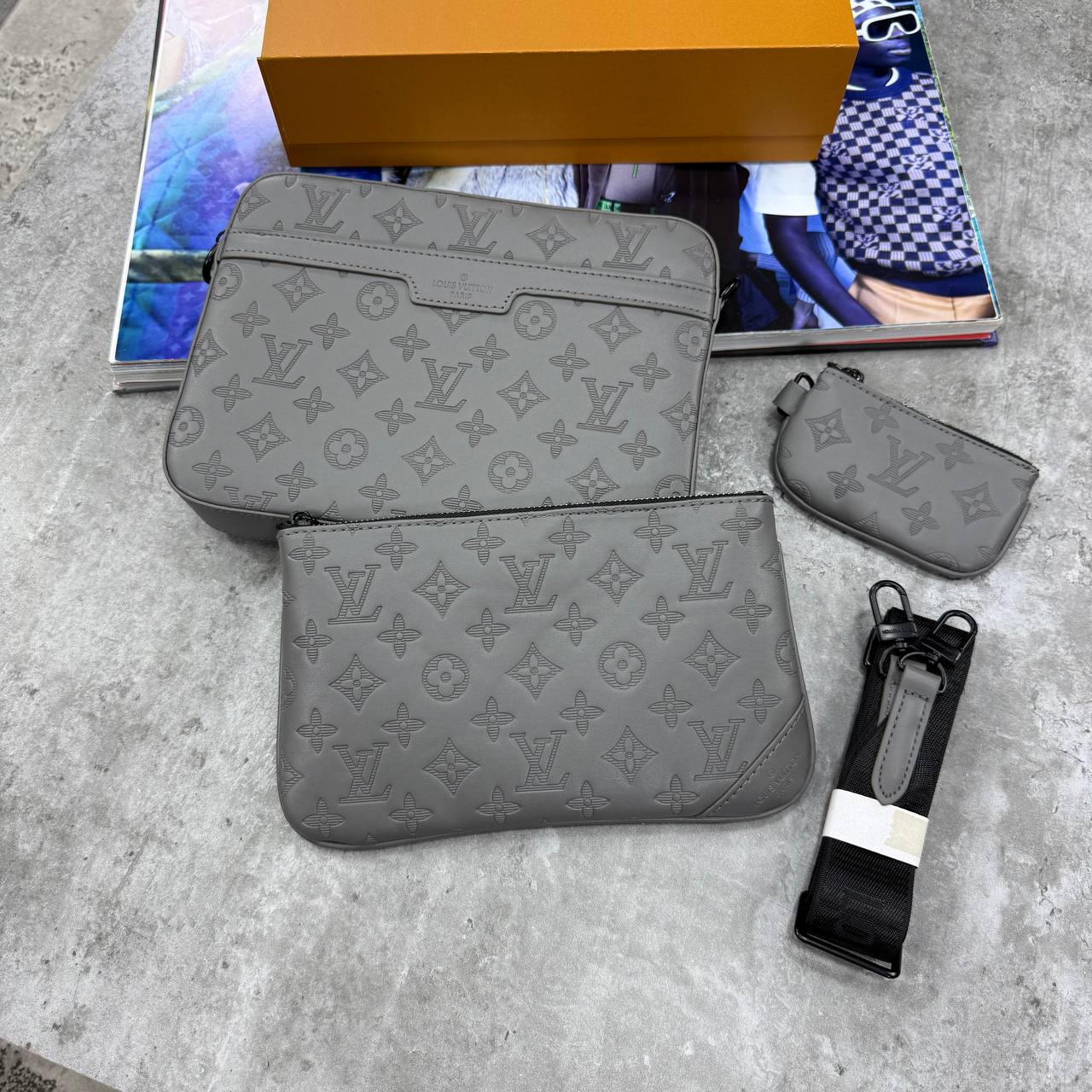 SUPER CLON LV TRI MESSENGER BAG WITH FULL PACKAGING ETC jay2406