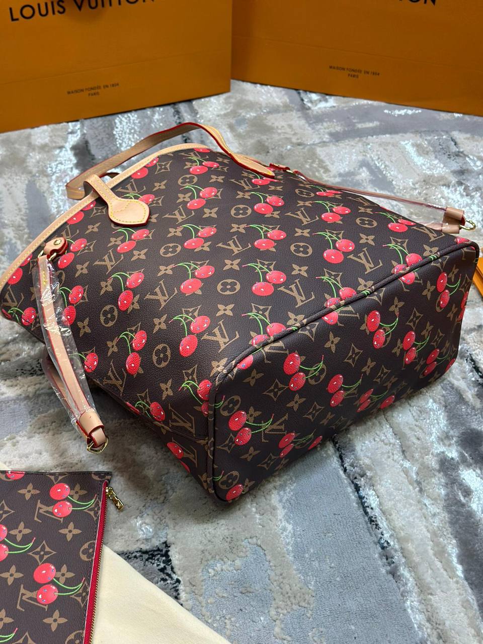 NEW IN CHERRY LVE NEVERFULL  CHERRY LV NEVERFULL su0709     £64.99