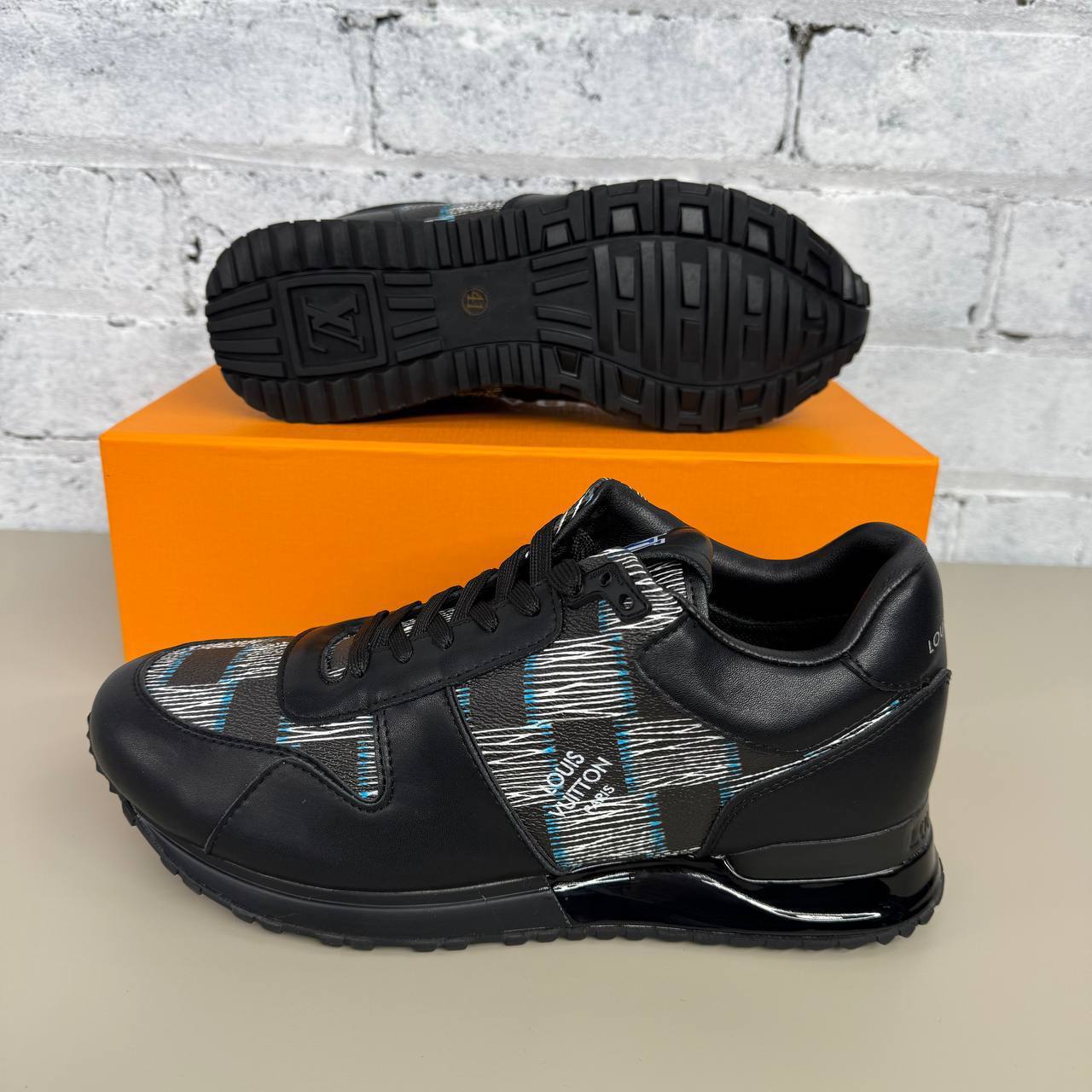 Lve trainers with box dust bag and gift bag on sale sa0609