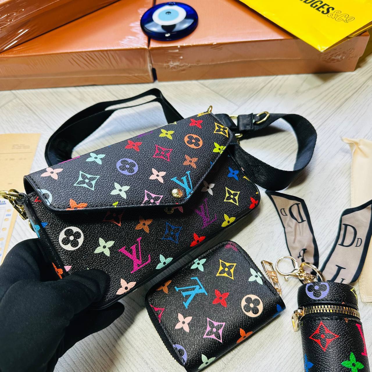 LV PURSE GIFT SET BOX END PEPPER WORK AVAILABLE to2706
