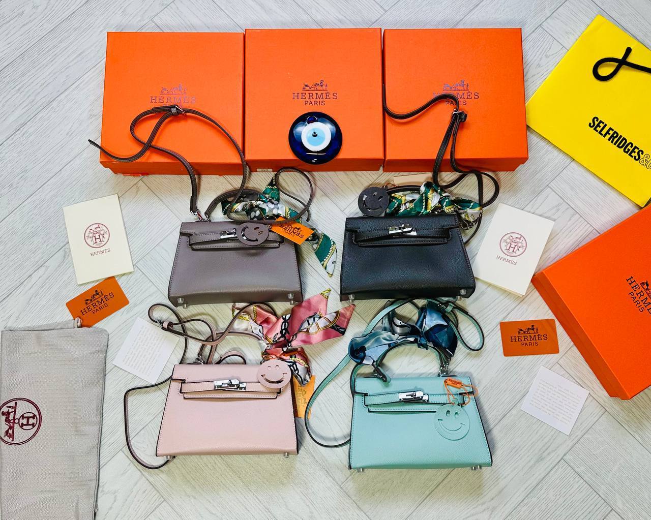 Herme Kell mini leather bag with box to2706