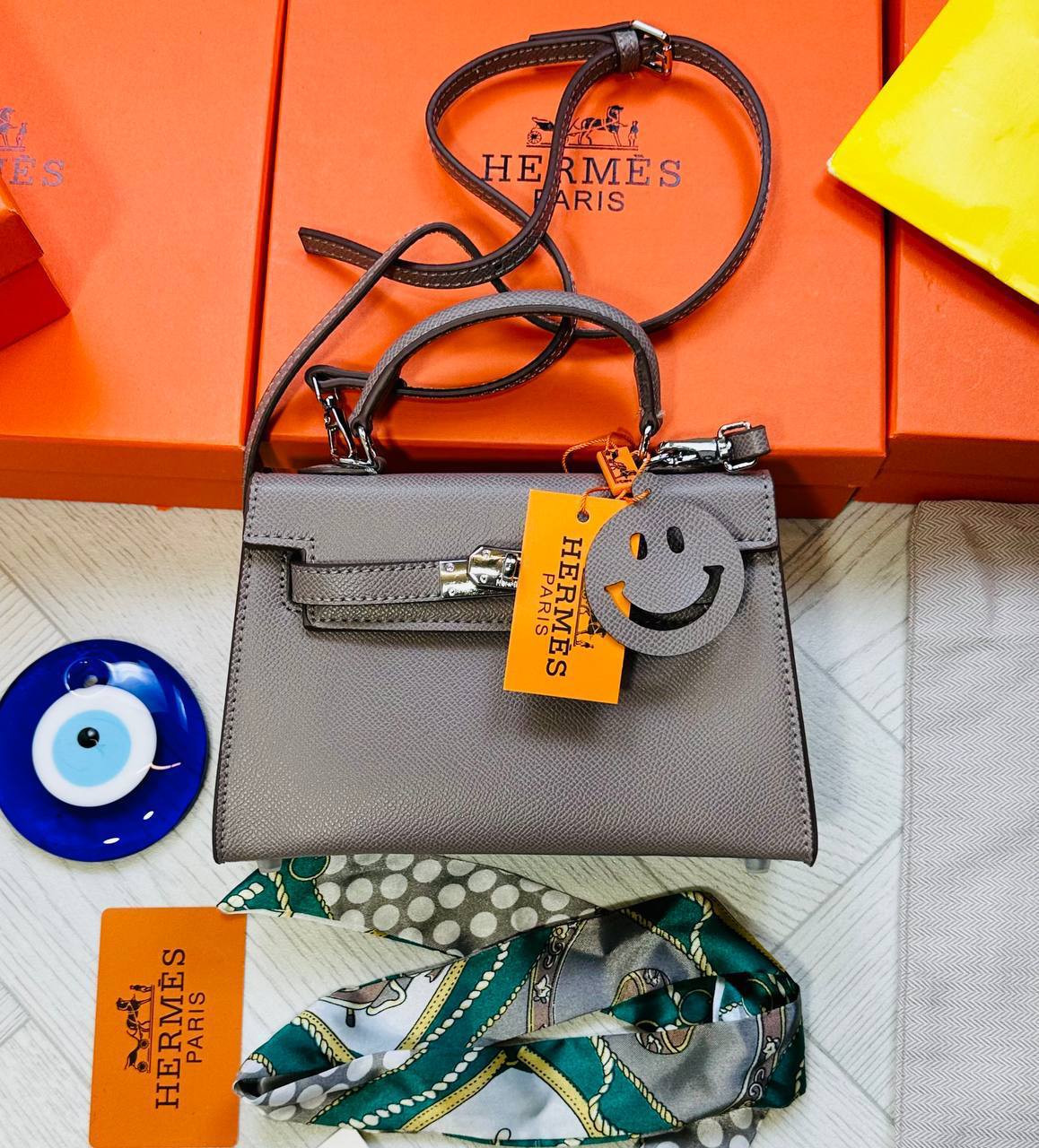 Herme Kell mini leather bag with box to2706
