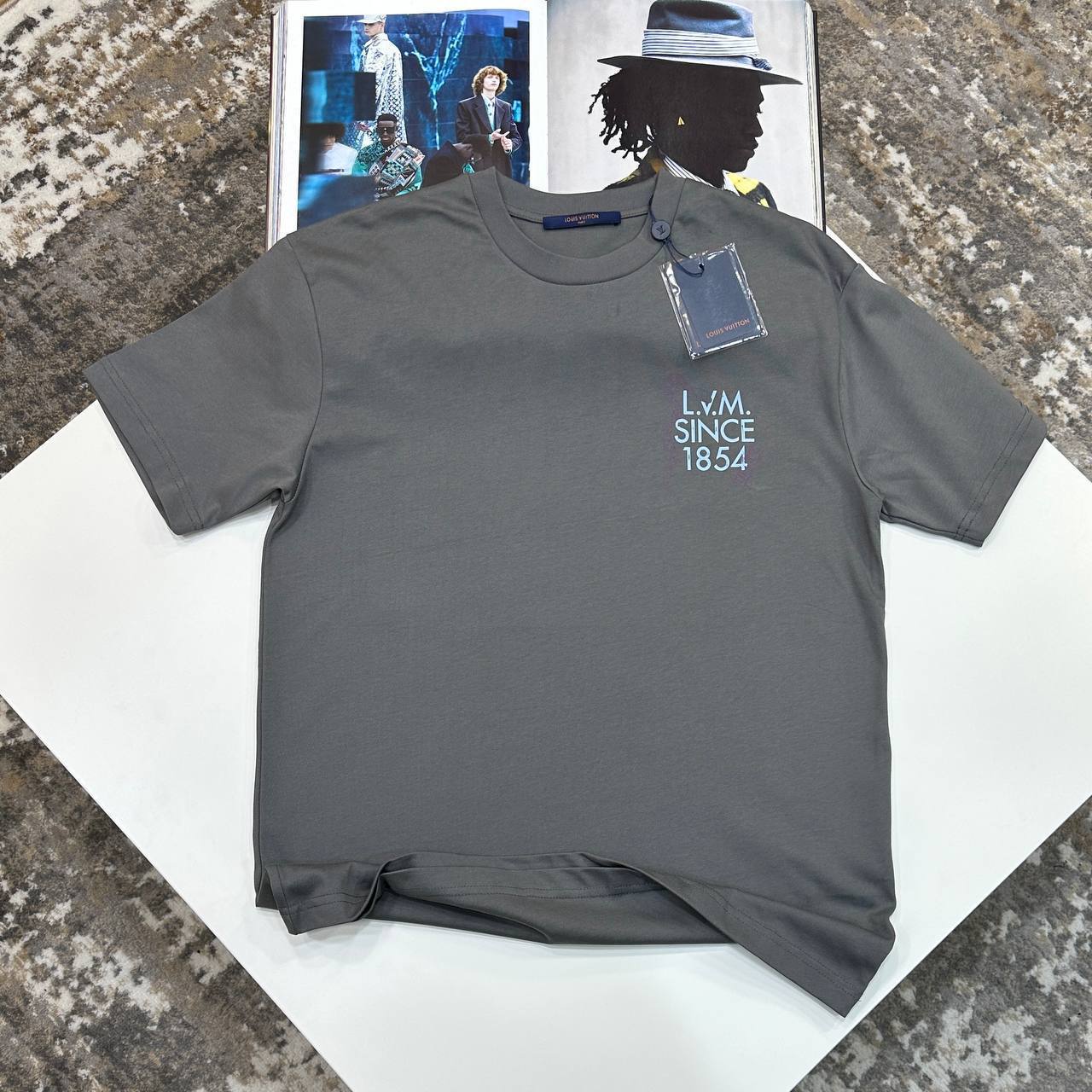 Top quality Lv T-shirt ha2706