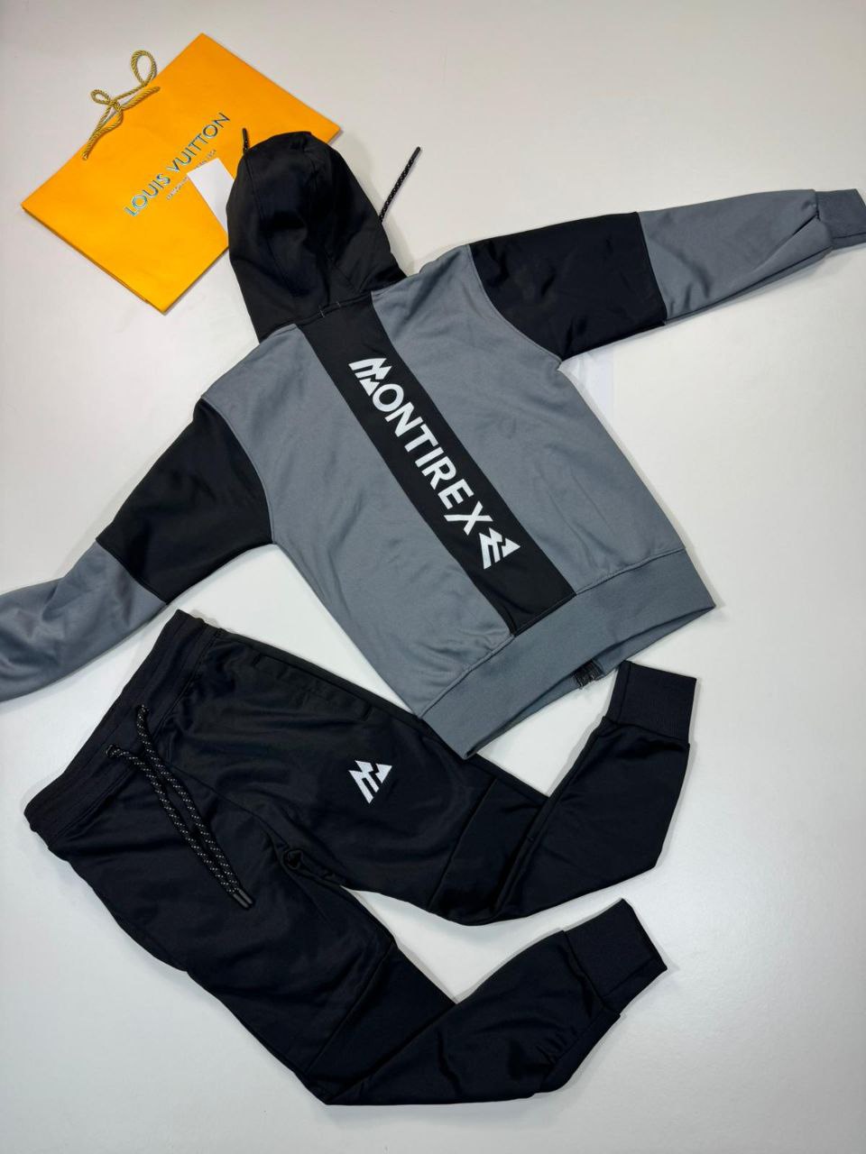 Kids monitrex tracksuit