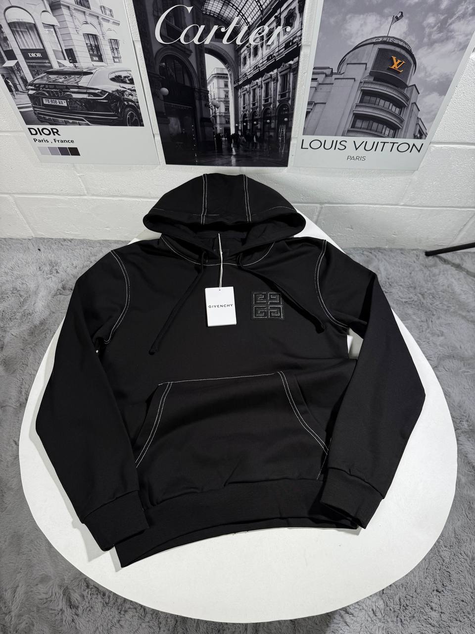 Gavency tracksuit 0909