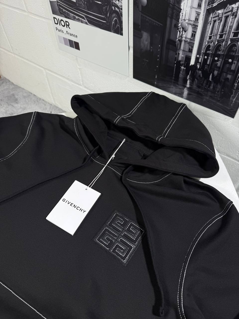 Gavency tracksuit 0909