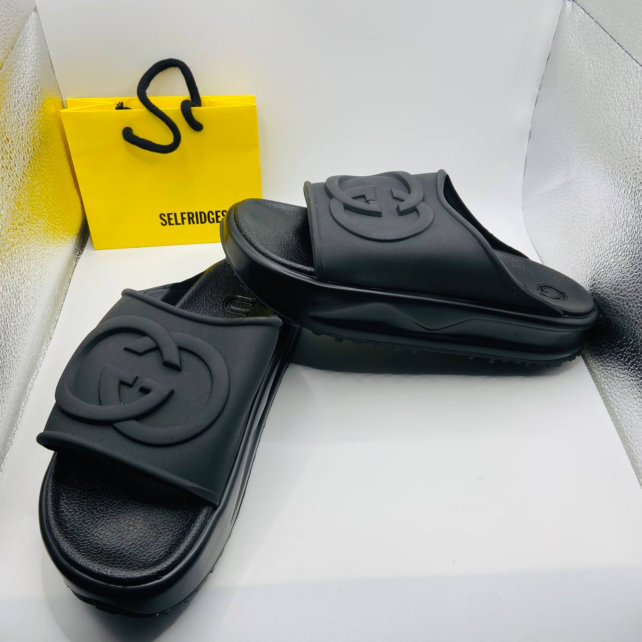 GUCII SLIDERS to0909