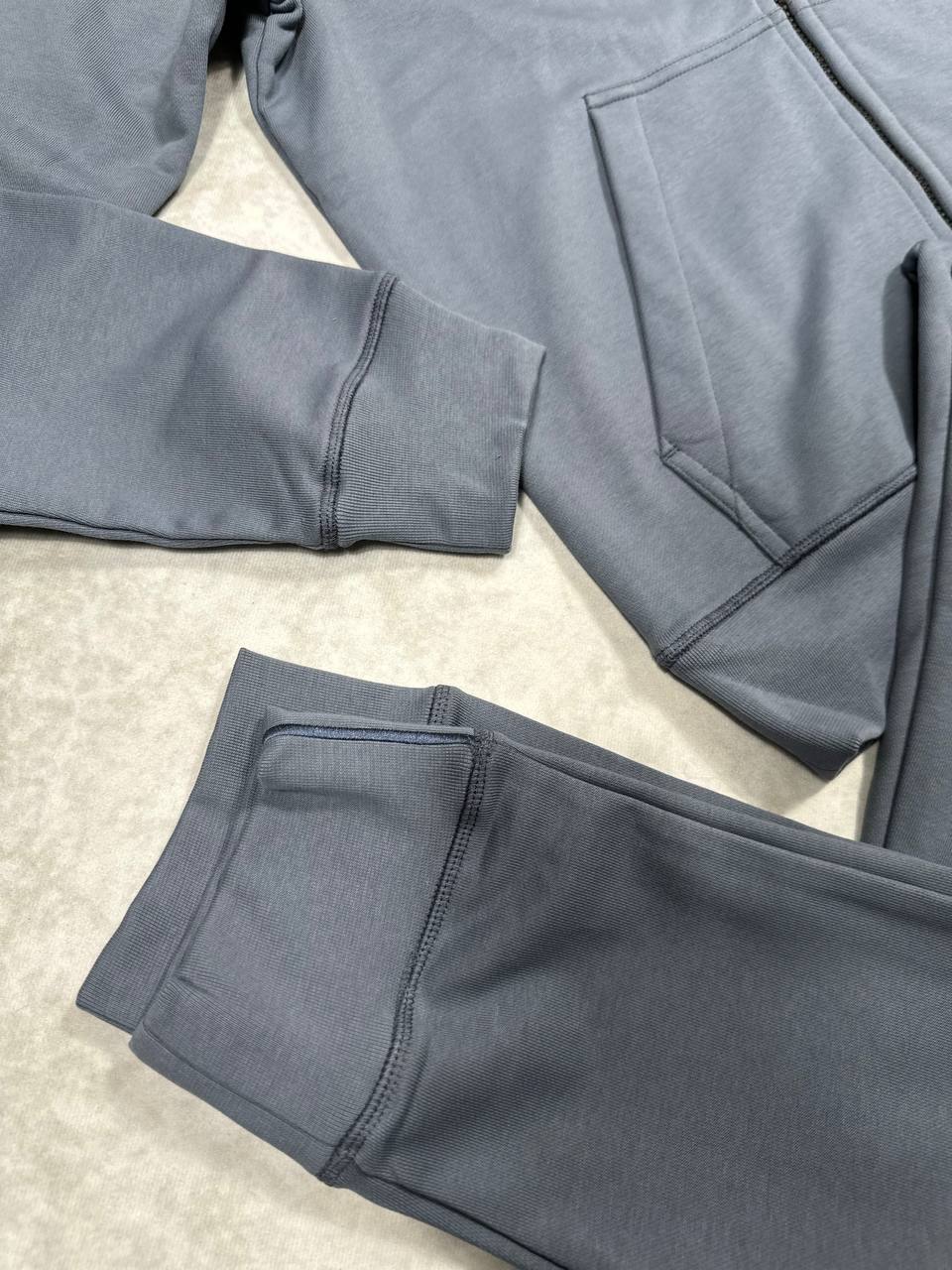 SUPER CLO CANADA GOSE TRACKSUITS am1009