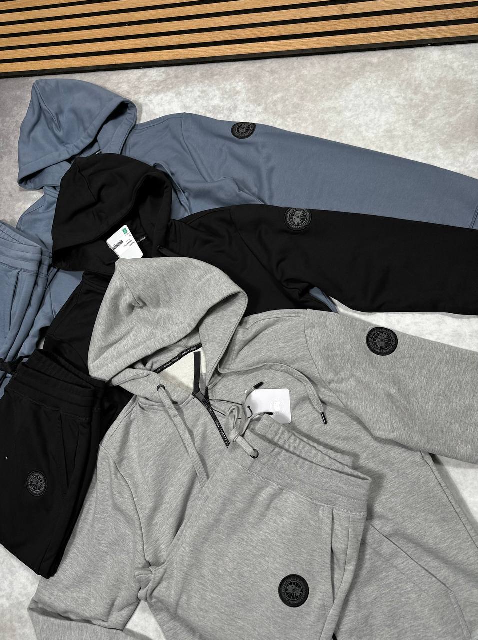 SUPER CLO CANADA GOSE TRACKSUITS am1009