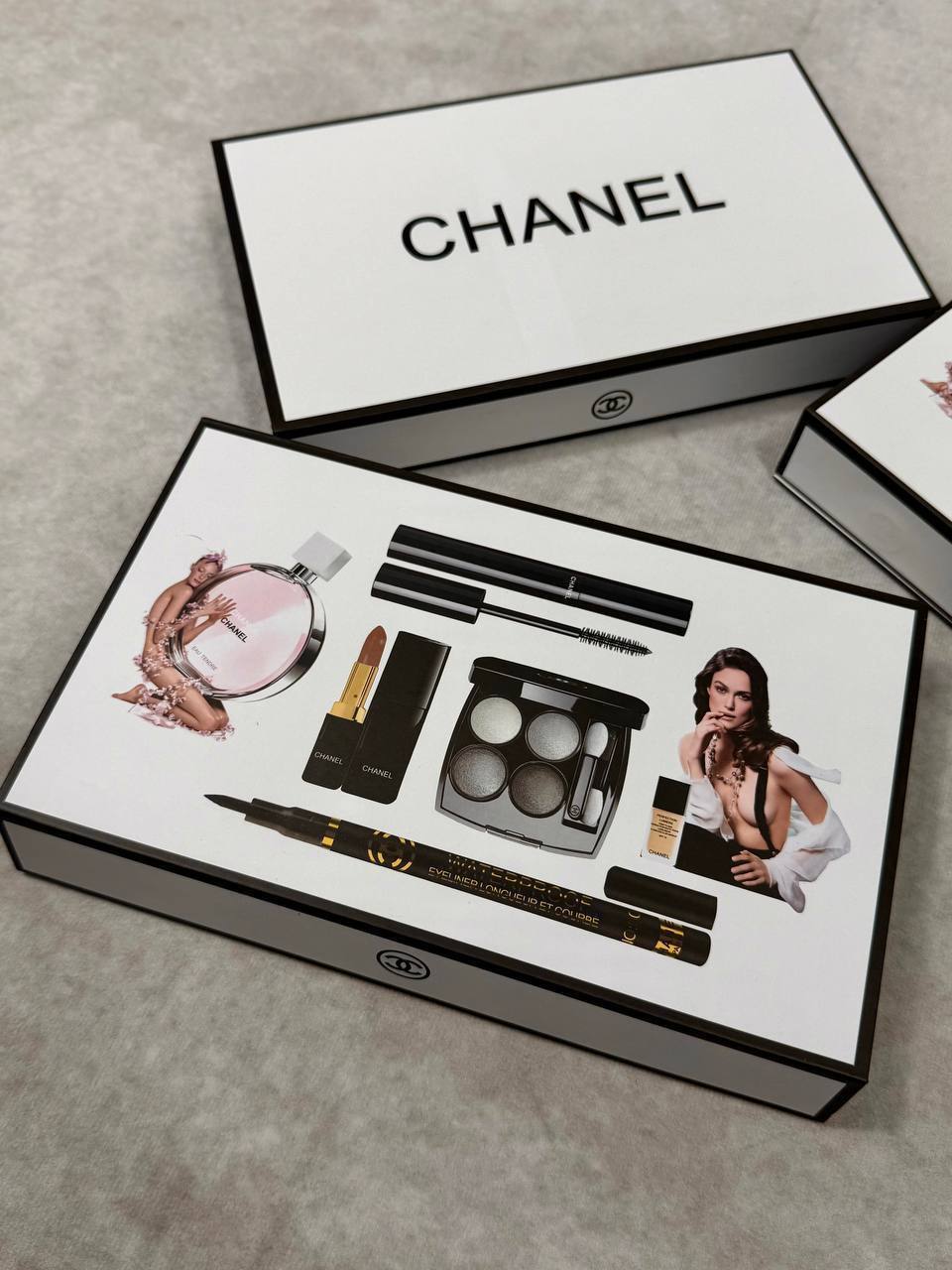 CHANEL MAKE UP SET am2906