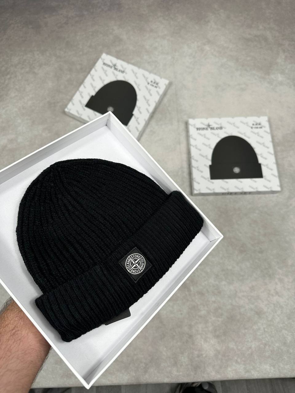 STON ISLAN HAT COME WITH BOX am2808
