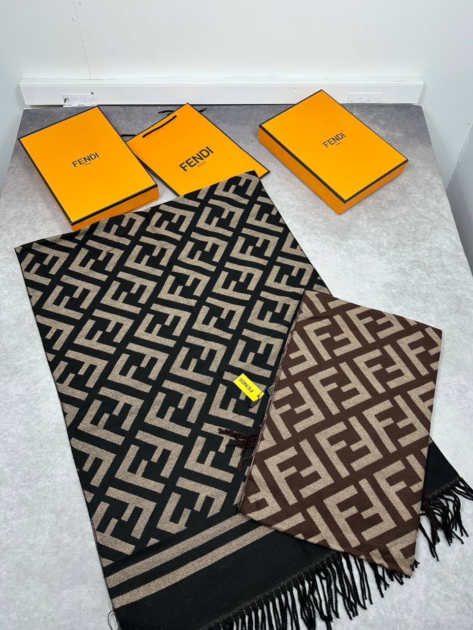 SUPER CLON FEND CASHMERE SCARF COME WITH BOX am2906