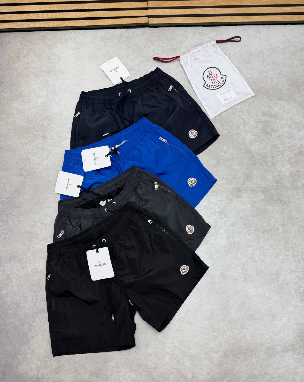 SUPER CLON MONCLE SWIM SHORTS am0107