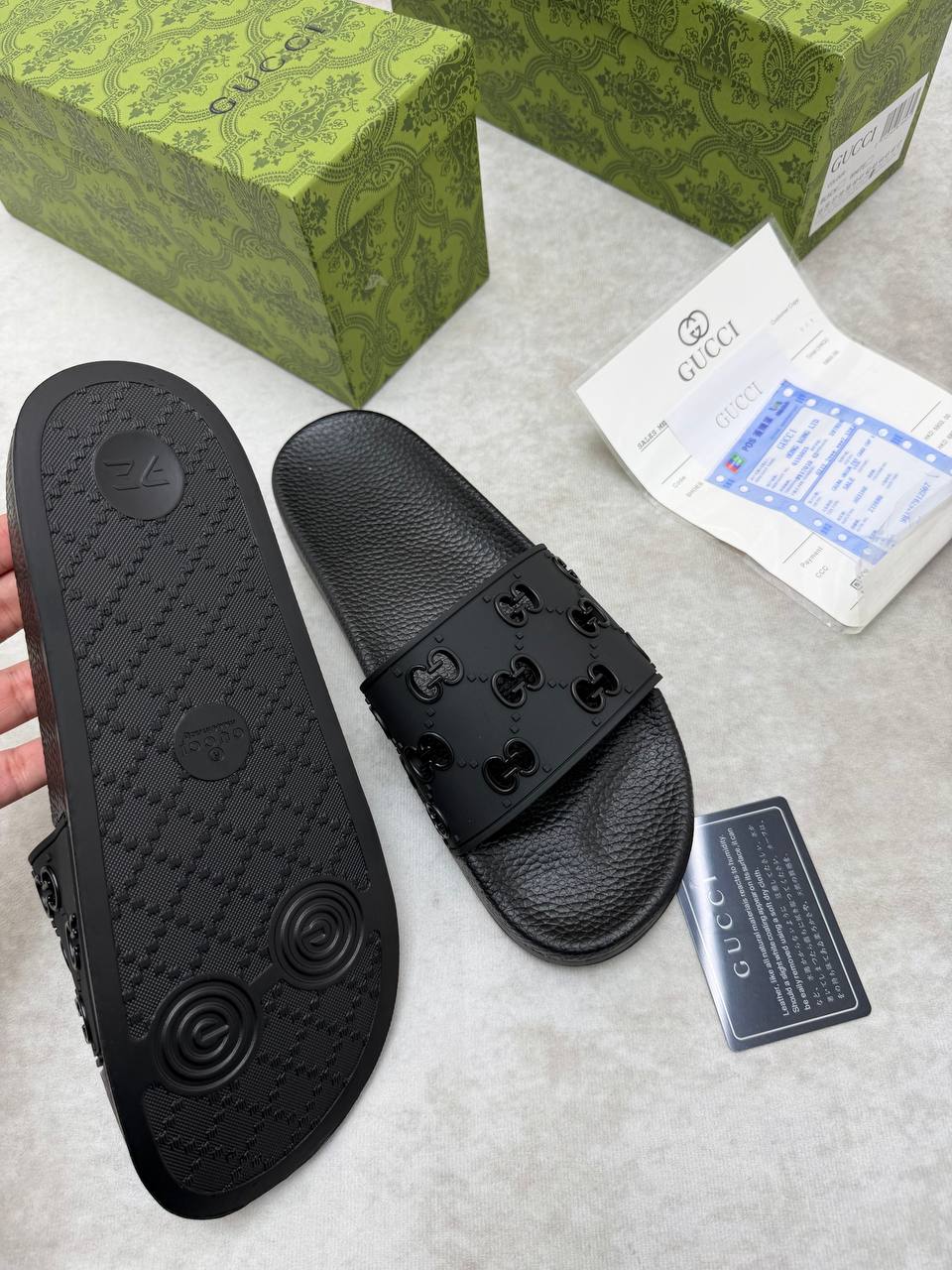 MENS GUCC SLIDERS am0107