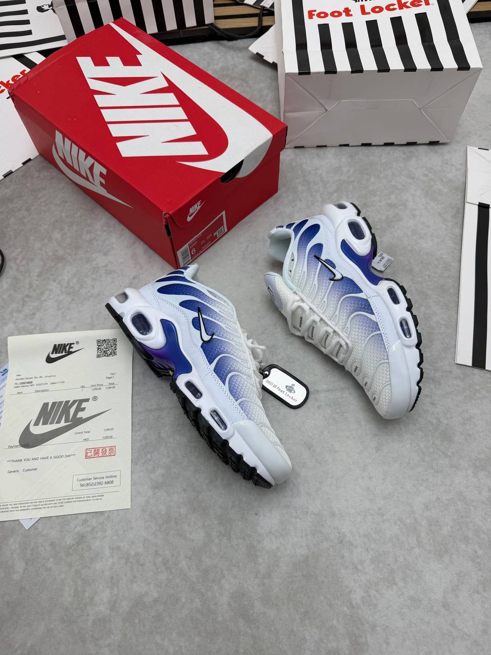 MENS NIK TNS AIR MAX PLUS COME WITH BOX ETC am0107