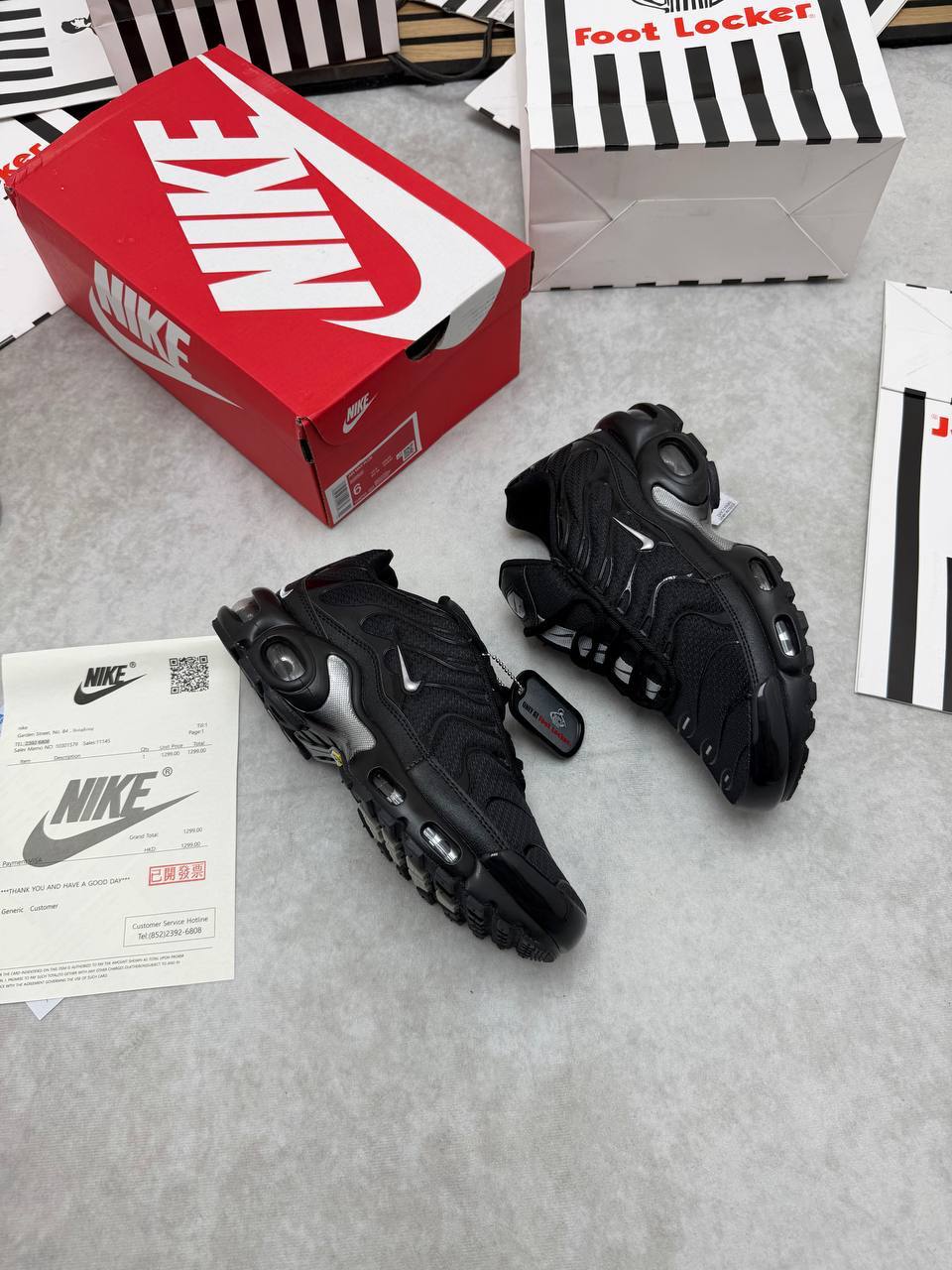 MENS NIK TNS AIR MAX PLUS COME WITH BOX ETC am0107