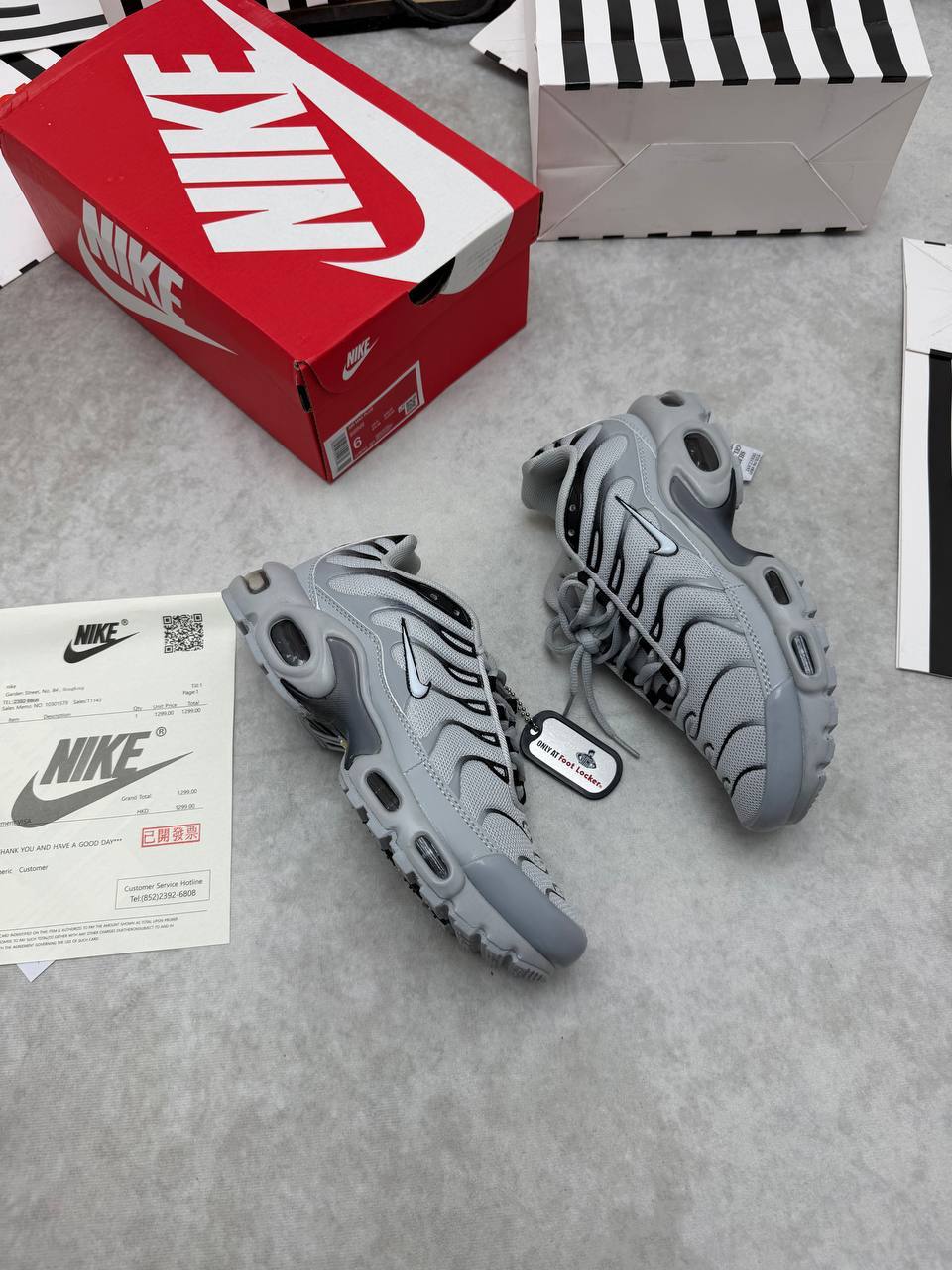 MENS NIK TNS AIR MAX PLUS COME WITH BOX ETC am0107
