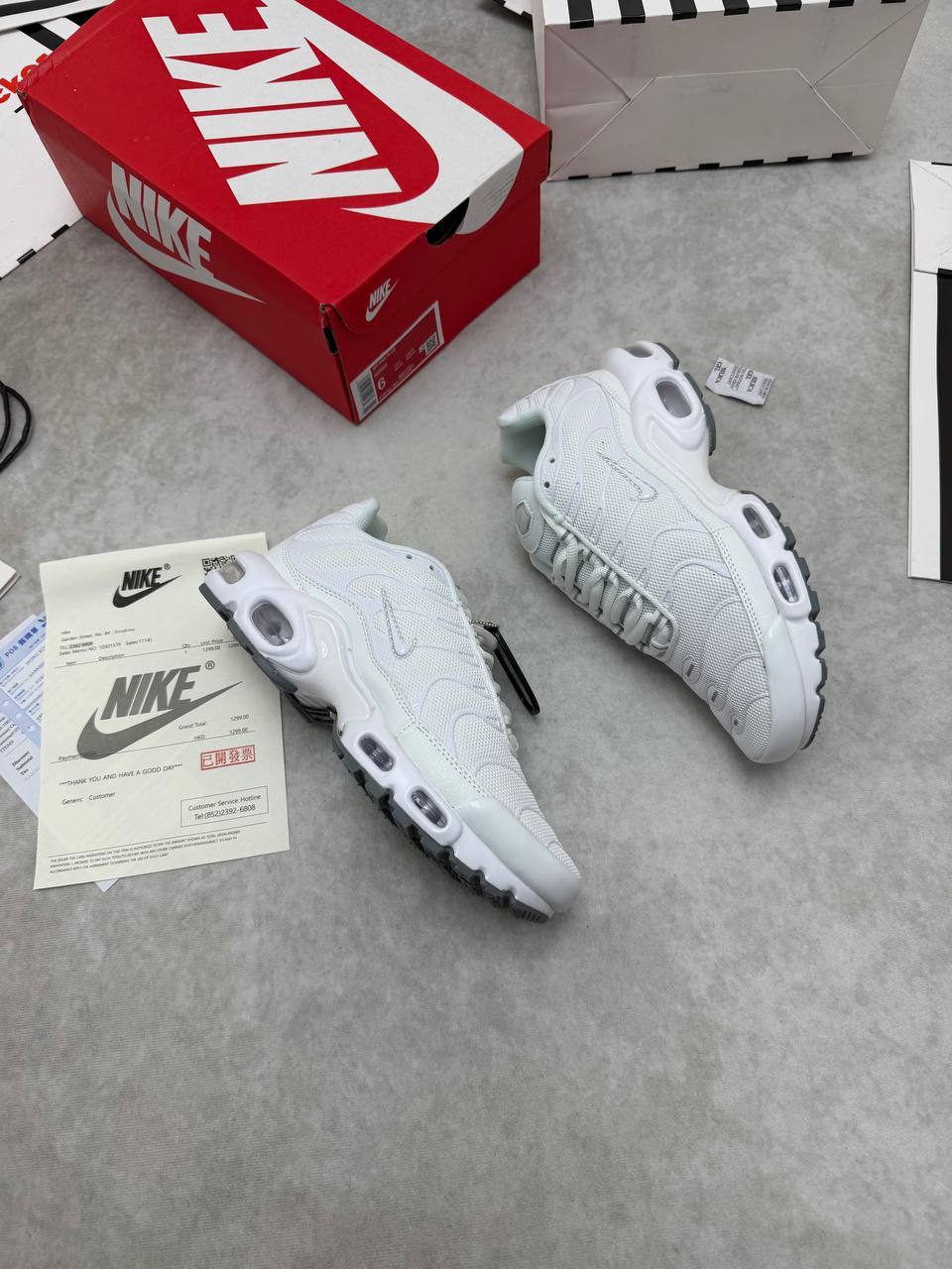 MENS NIK TNS AIR MAX PLUS COME WITH BOX ETC am0107