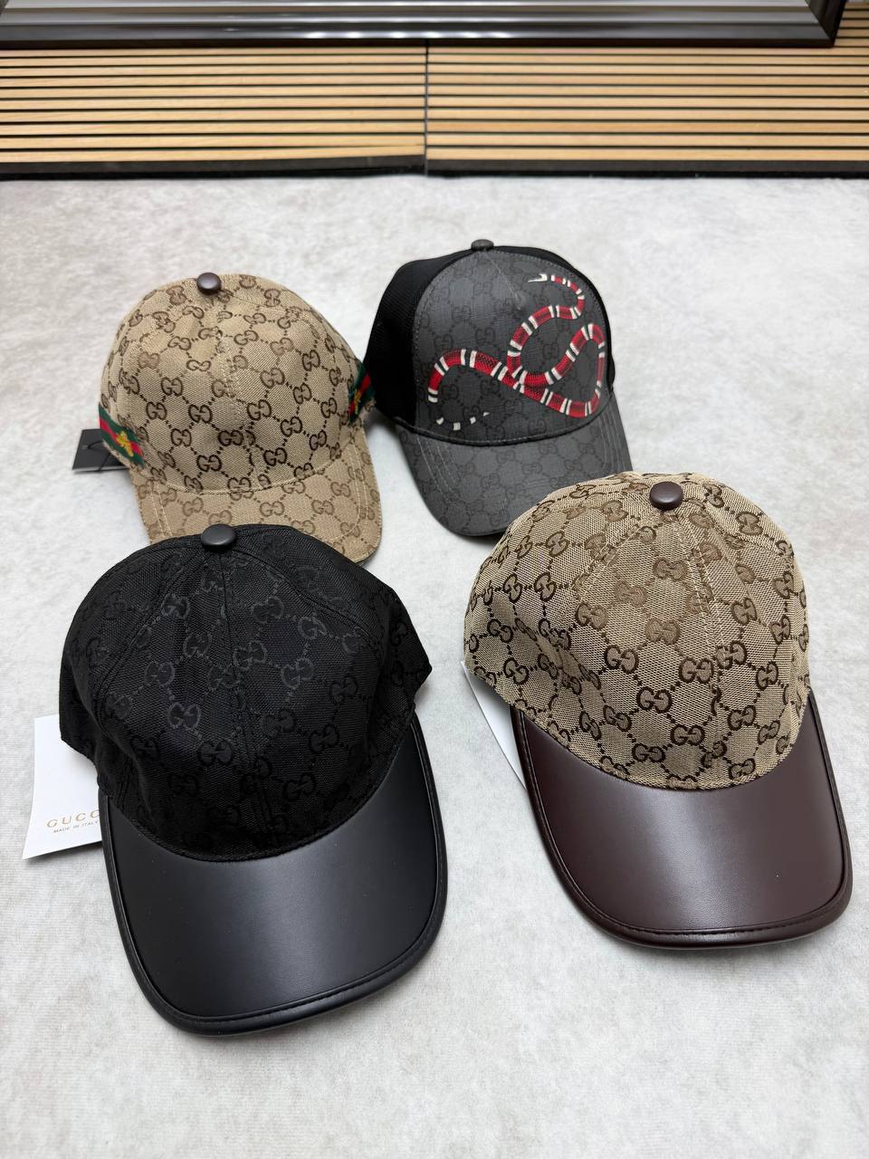 GUCC CAPS am0107