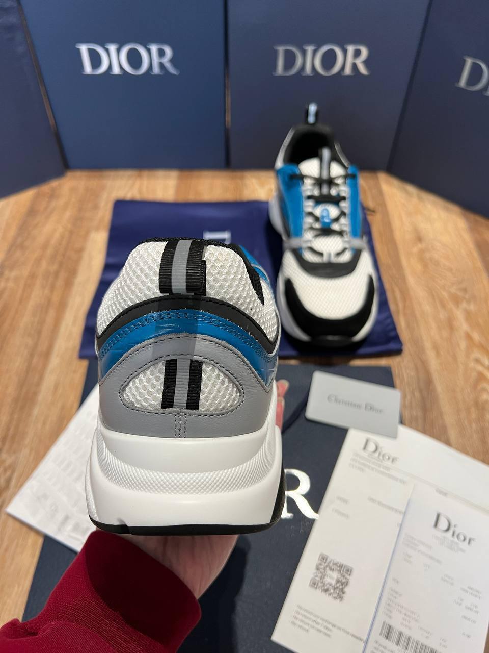 Dio b22 trainers jj0307