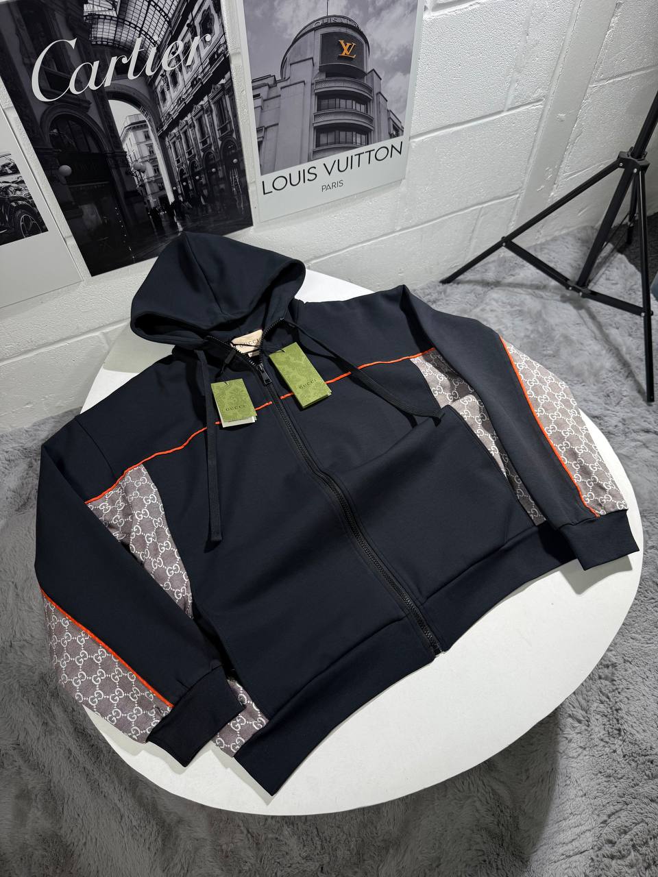 Guci hoodies 2009