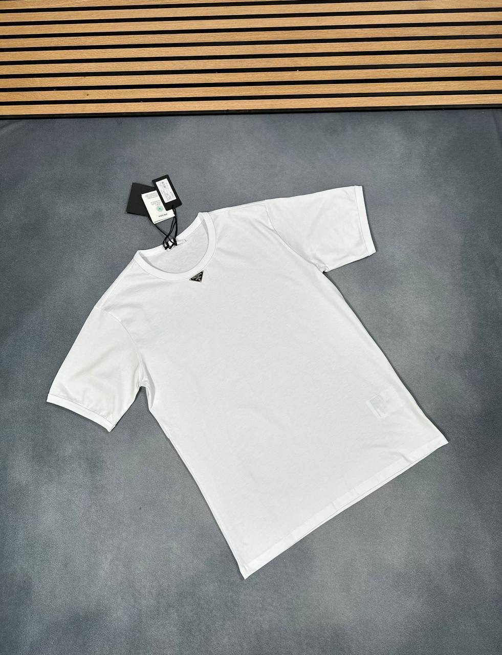 PRAD TEE 0503