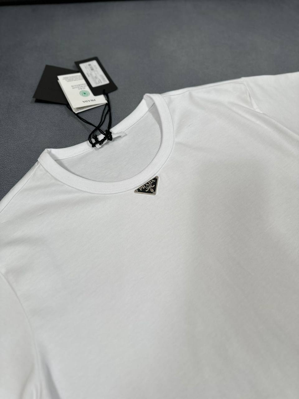 PRAD TEE 0503