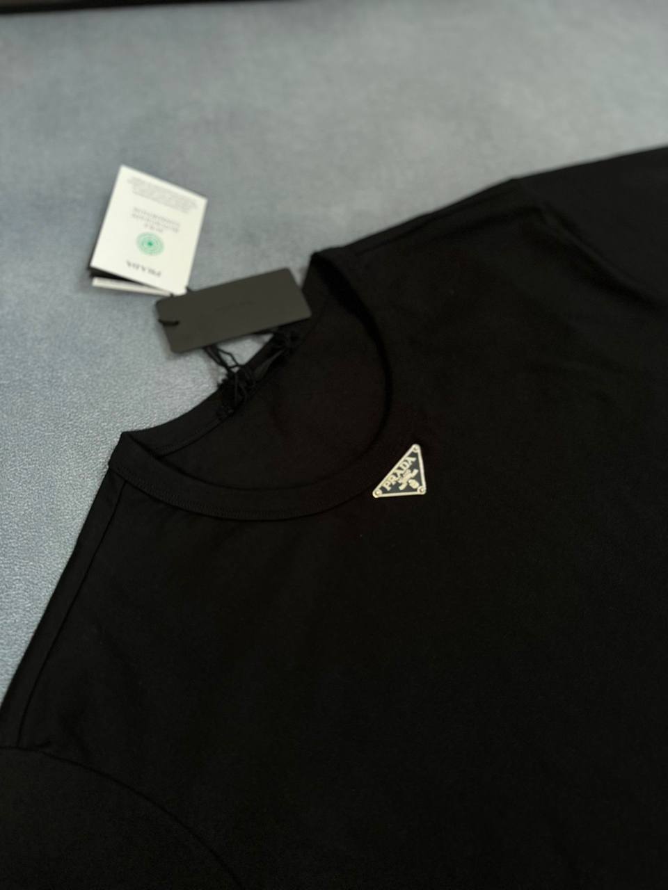 PRAD TEE 0503