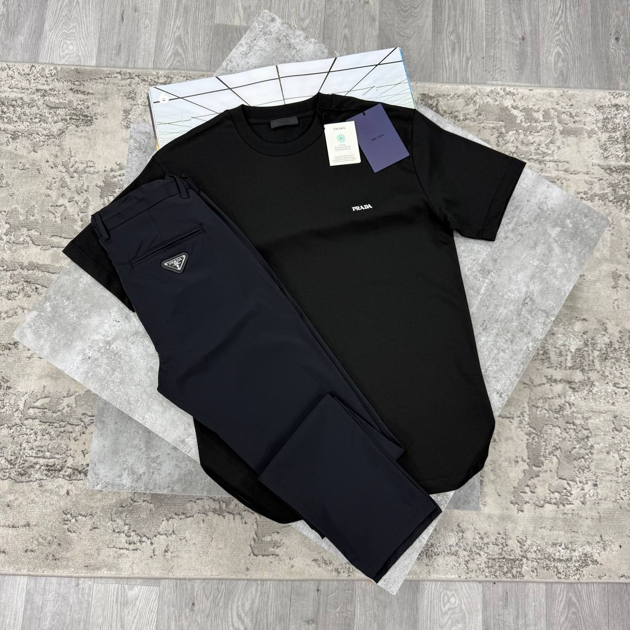SUPER CLON PRAD TEE & JOGGERS jay0607