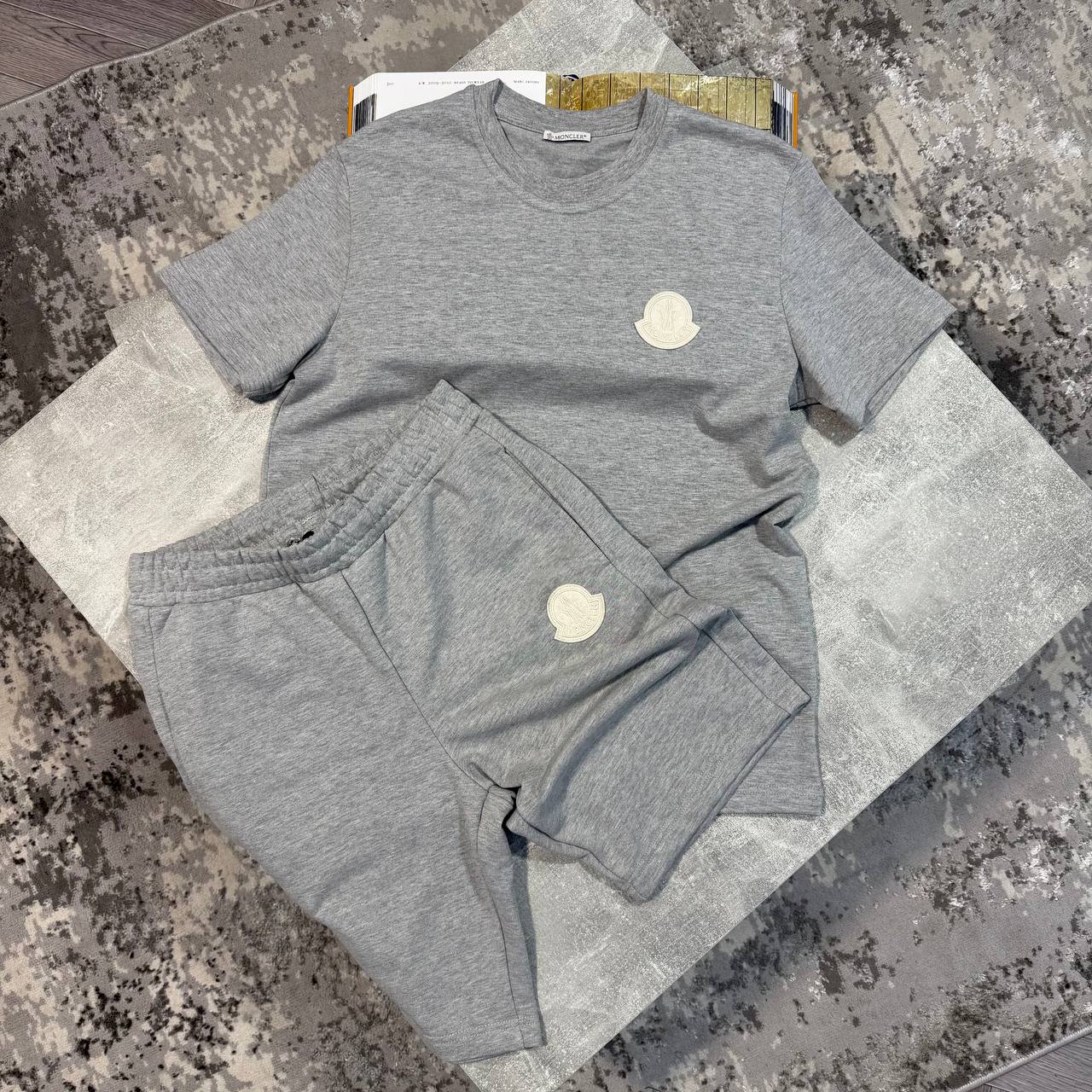 Moncle Set aj0204