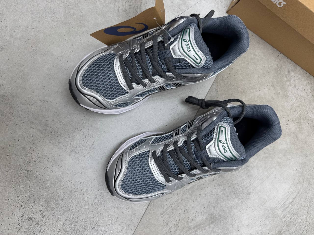 SUPER CLON MENS ASICS COME WITH BOX ETC am0807