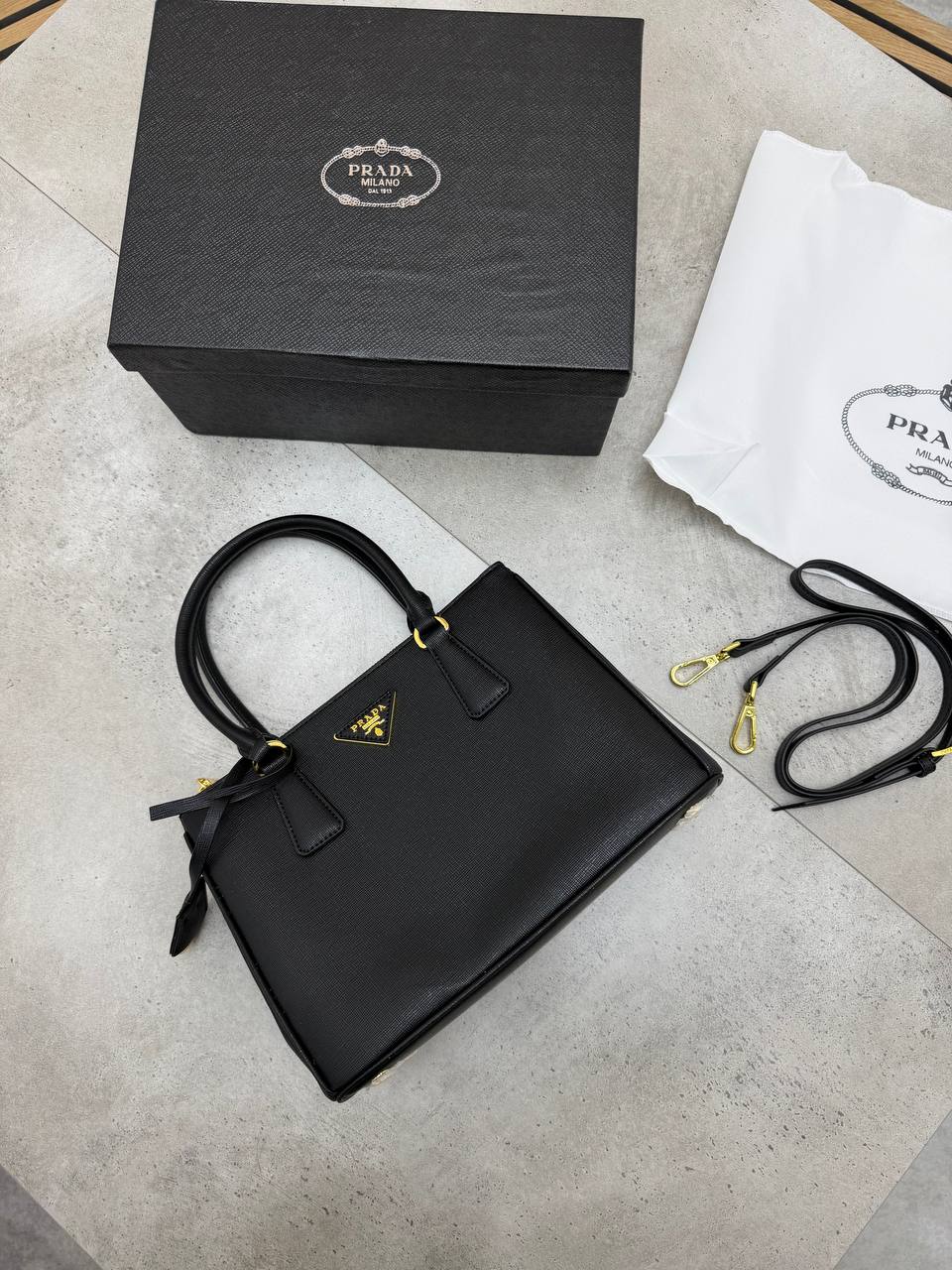 SUPER CLON PRAD LEATHER BAG COME WITH BOX ETC am0807