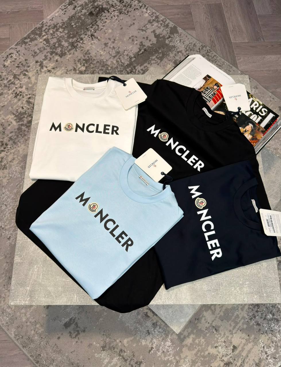 Moncle Tshirt aj0907