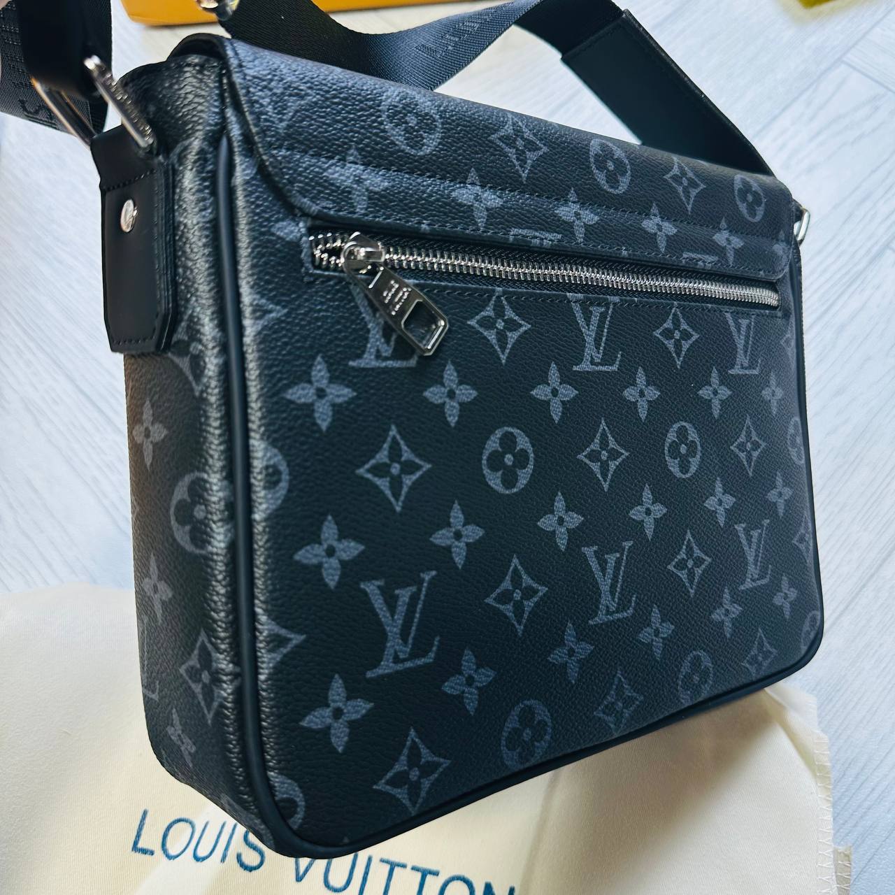 QUALITY MAN BAG WHIT BOX to2009