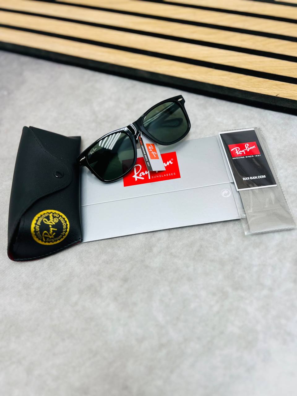 MENS RAYBA SUNGLASSES COME WITH BOX ETC am0304
