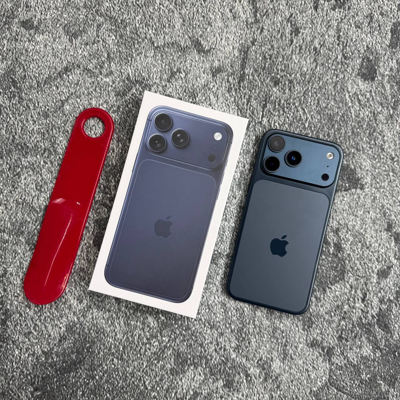 phone 17 pro max 1tb storage iOS version sa1007