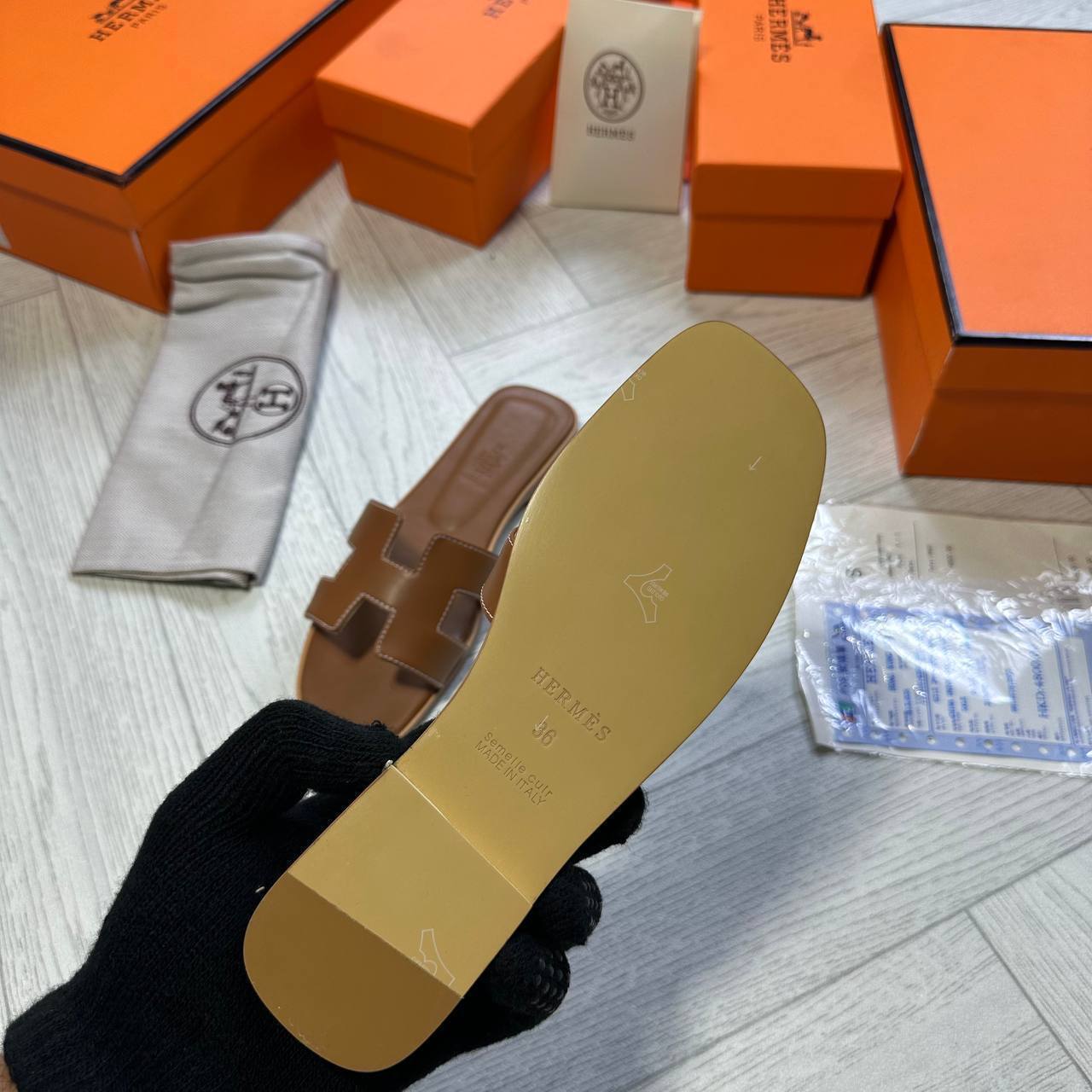 Herme sliders boxed to0304