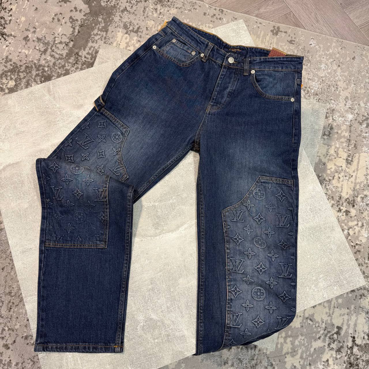 LV Jeans aj0404