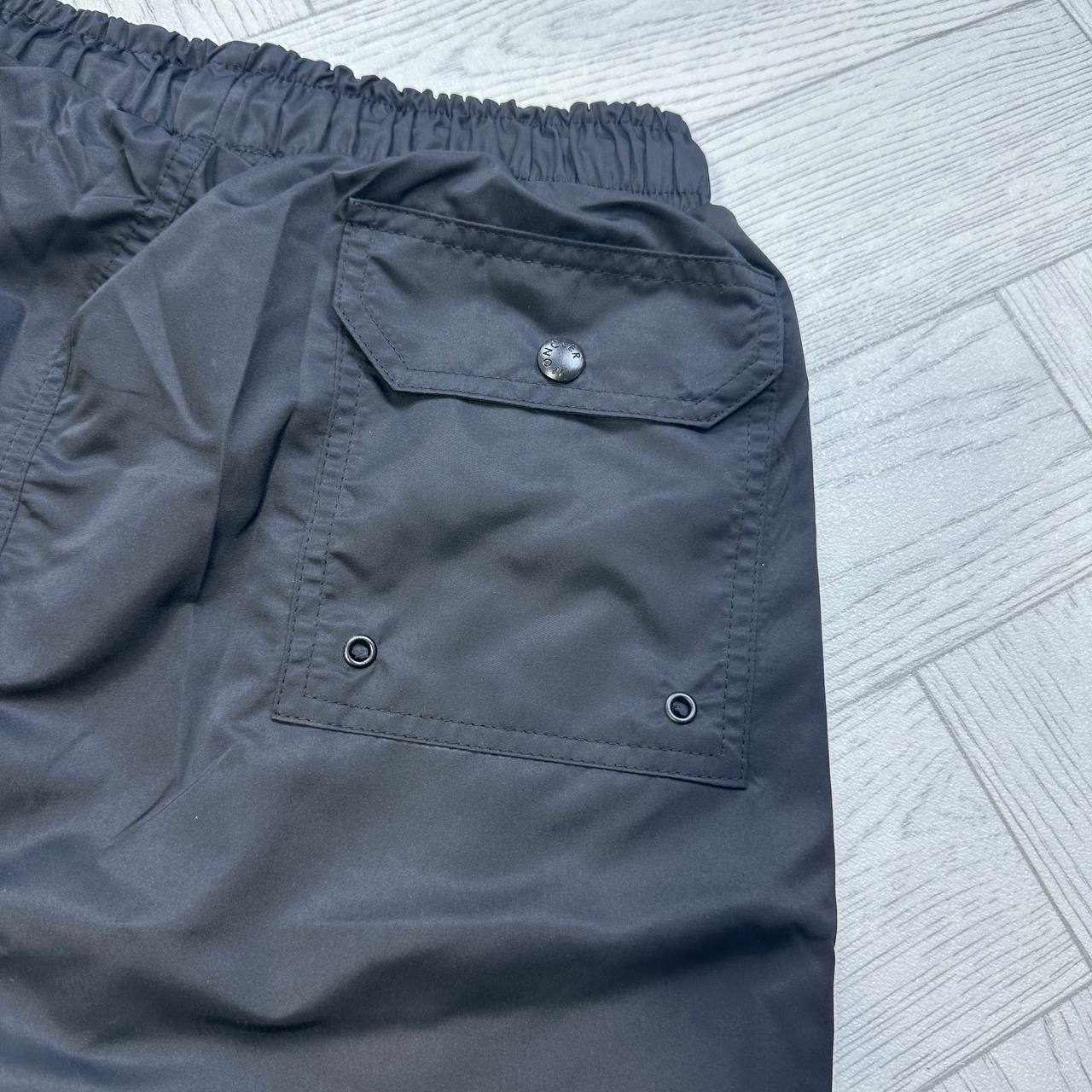 MONCLE  SHORT to0404