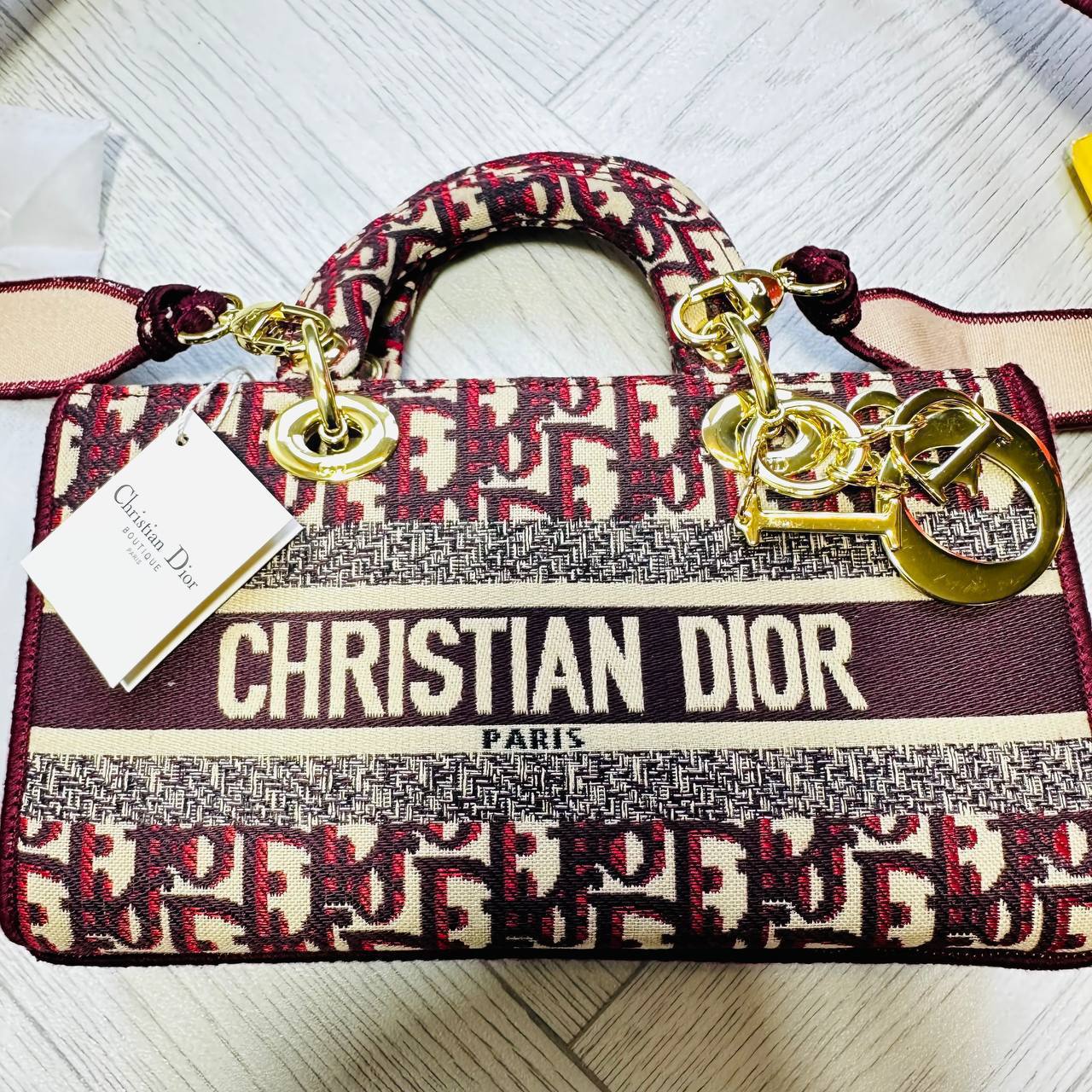 DIO BAG WHIT BOX AVAILABLE to1207